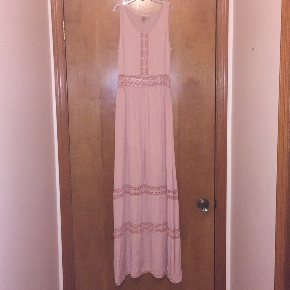 Light Pink Maxi Dress with Cutout Stitching Detail